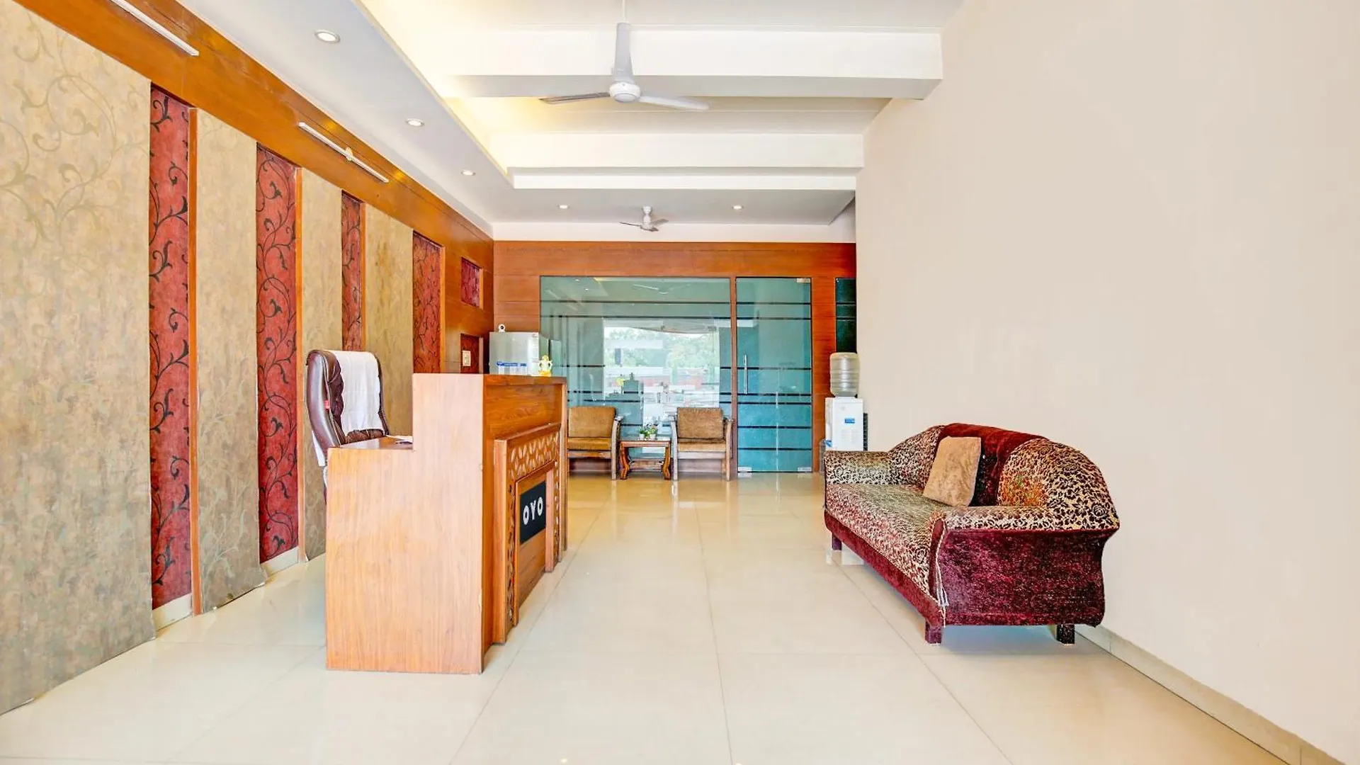 Hotel O Grand Signia Zirakpur