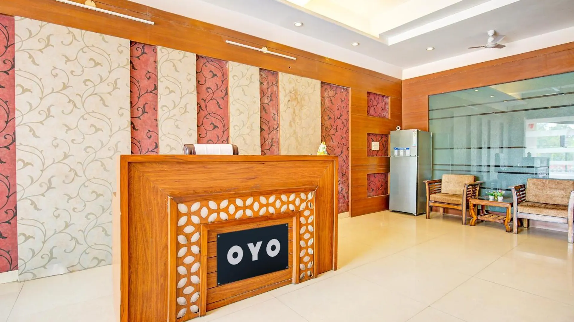 Hotel O Grand Signia Zirakpur India